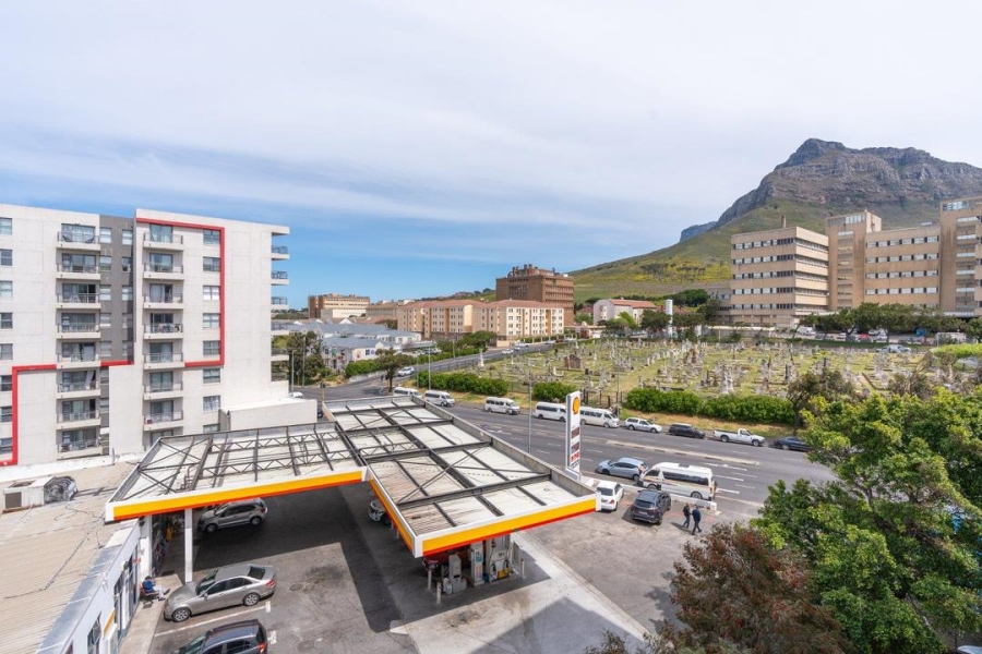 2 Bedroom Property for Sale in Observatory Western Cape